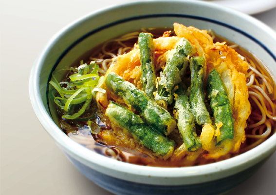 昨年好評頂いた季節の天ぷら「いんげんかき揚げ」が今年も登場！