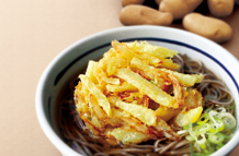 吉そば季節の天ぷら『じゃがいもかき揚げ』始めました！